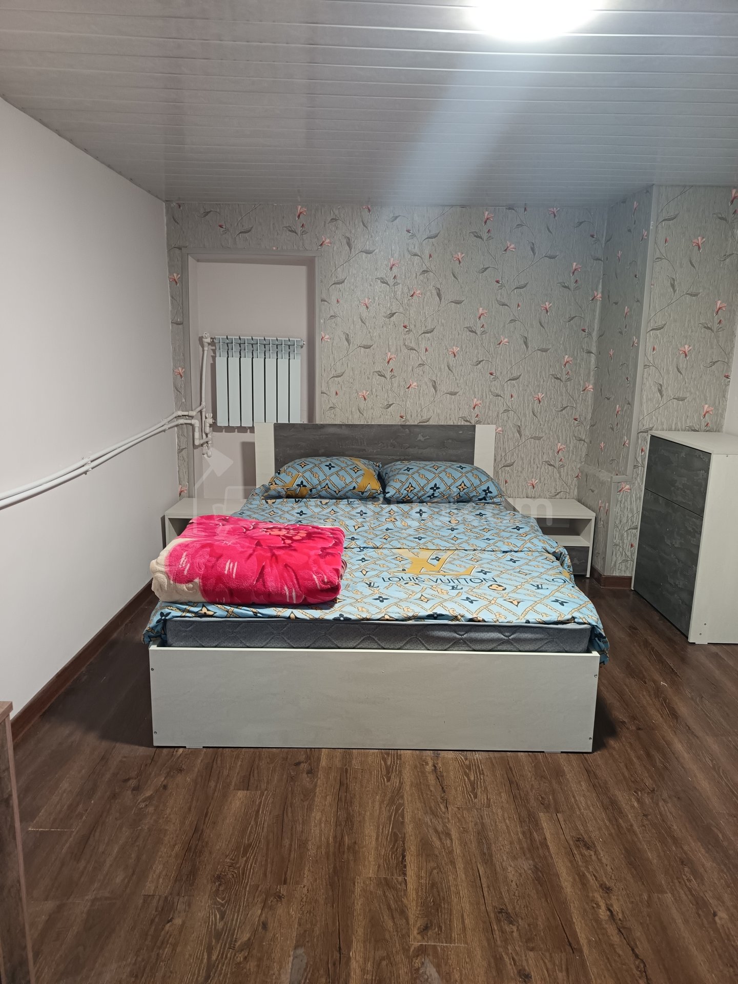 1 Սենյականոց Բնակարան Քարե Շենքում, 24քմ, 1/1 հարկ, Կապիտալ Վերանորոգված, Կահավորված, Արևկող