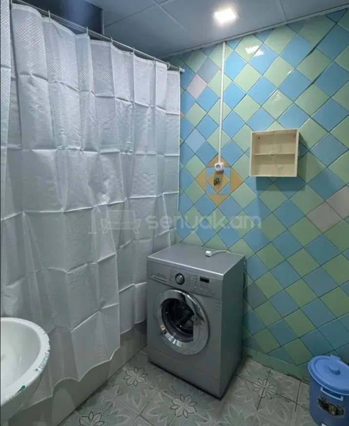 3 Սենյականոց Բնակարան, 100քմ, 13/16 հարկ, Կապիտալ Վերանորոգված, Կահավորված, Արևկող