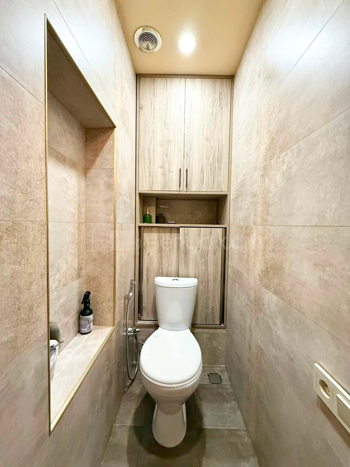 3 Սենյականոց Բնակարան Քարե Շենքում, 62քմ, 5/5 հարկ, Կապիտալ Վերանորոգված