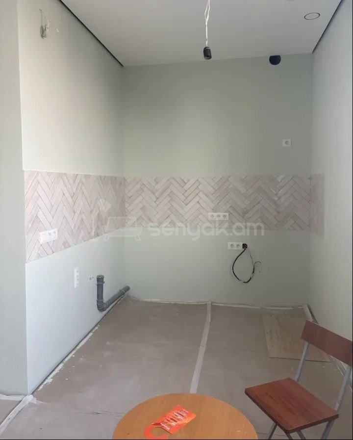 4 Սենյականոց Բնակարան Նորակառույցում, 94քմ, 4/13 հարկ, Կապիտալ Վերանորոգված