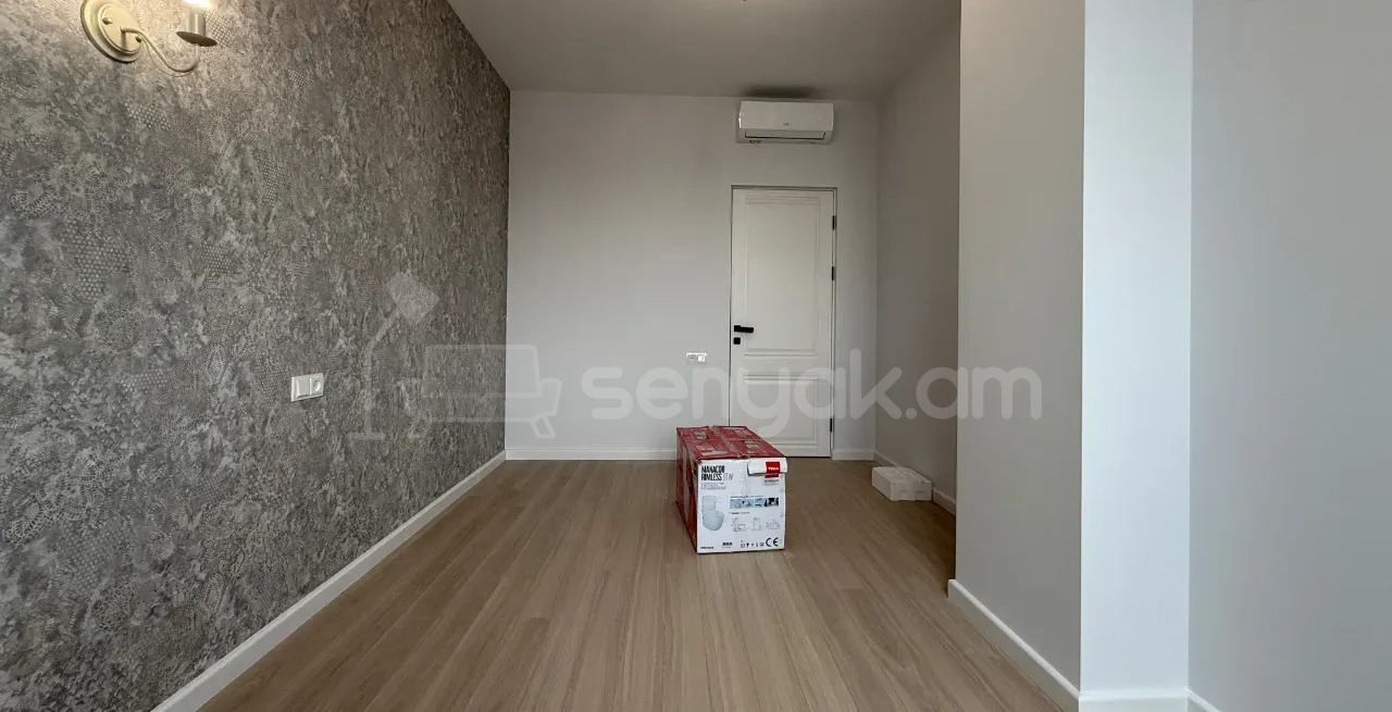 4 Սենյականոց Բնակարան Նորակառույցում, 94քմ, 4/13 հարկ, Կապիտալ Վերանորոգված