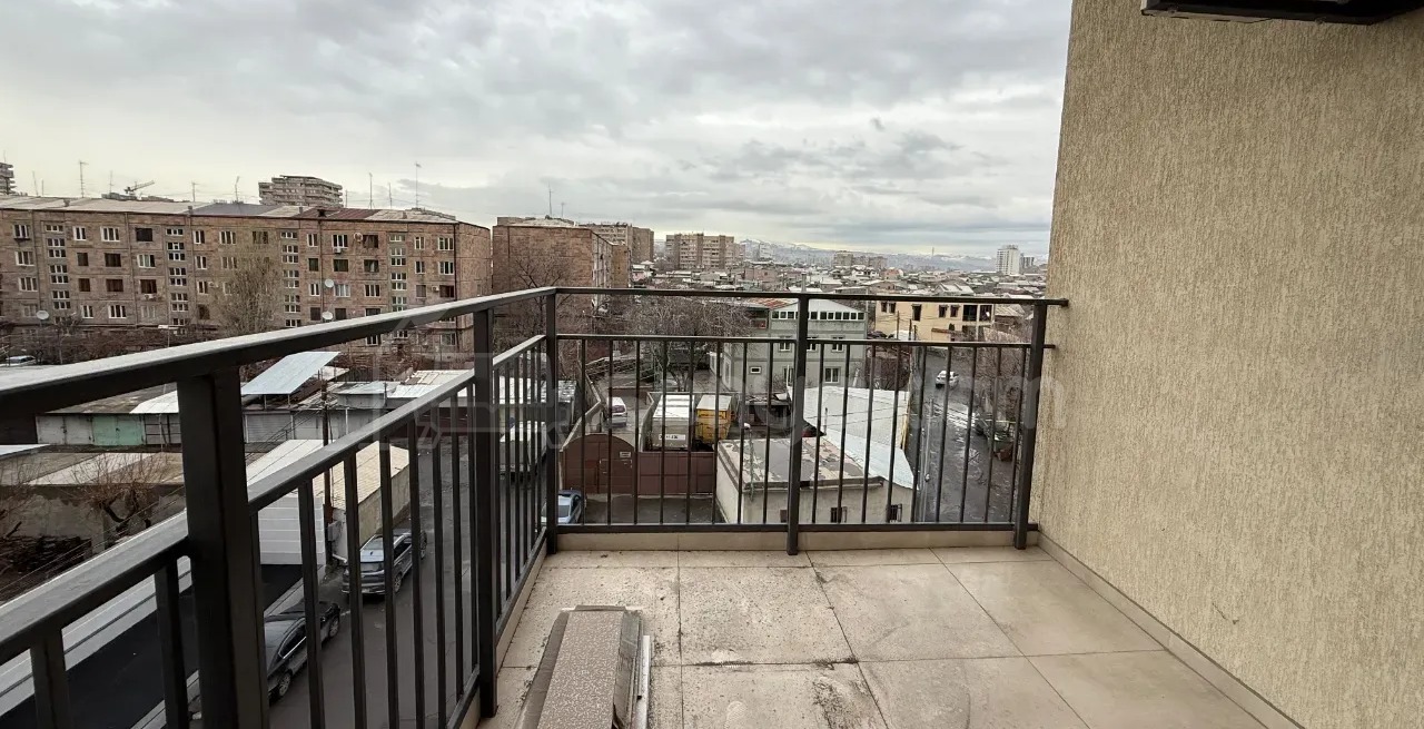 4 Սենյականոց Բնակարան Նորակառույցում, 94քմ, 4/13 հարկ, Կապիտալ Վերանորոգված