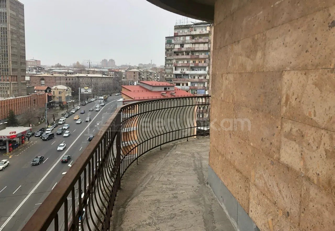 4 Սենյականոց Բնակարան Նորակառույցում, 170քմ, 9/12 հարկ, Զրոյական Վիճակում