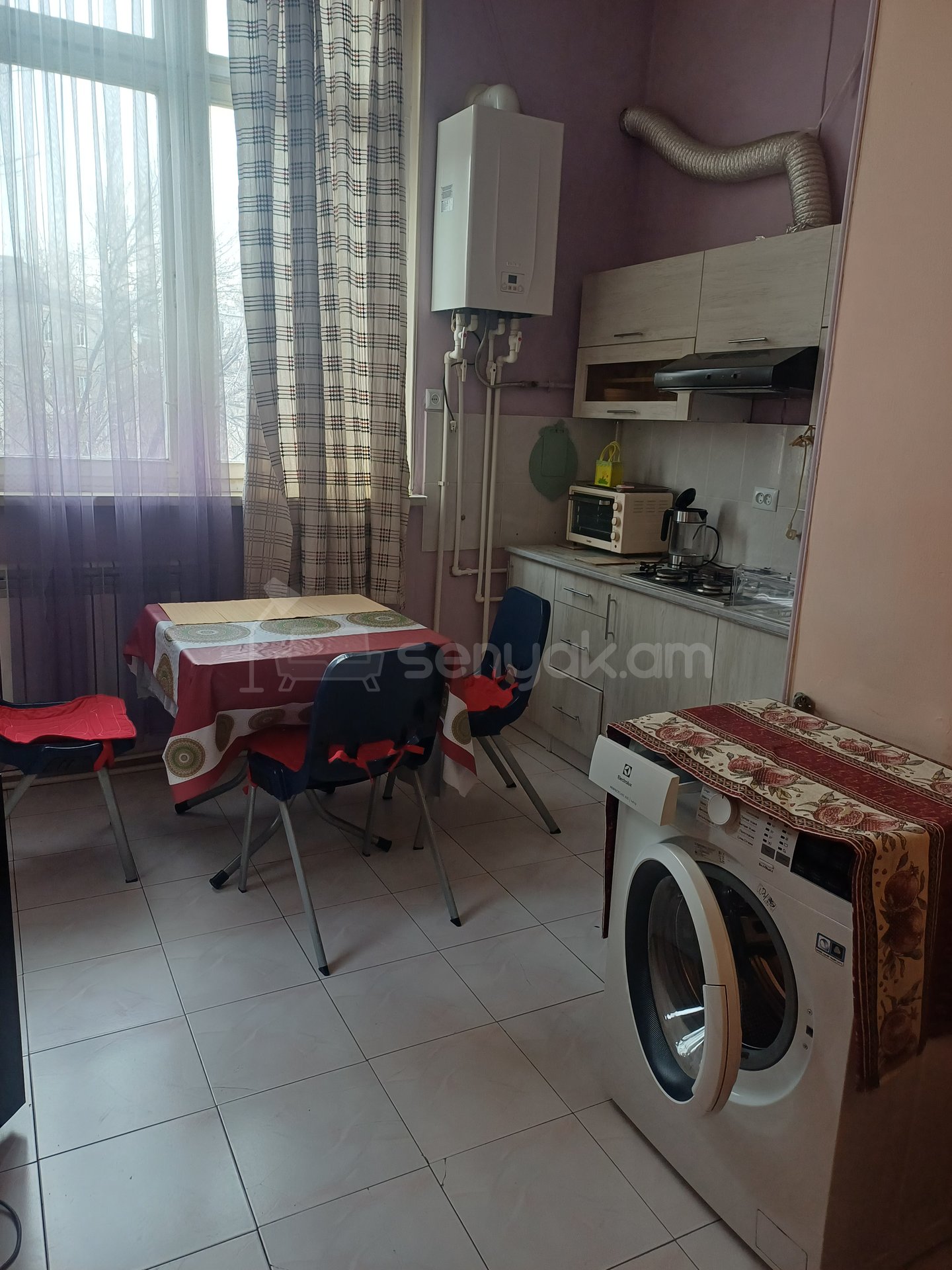 2 Սենյականոց Բնակարան Քարե Շենքում, 65քմ, 4/5 հարկ, Կապիտալ Վերանորոգված, Կահավորված, Արևկող