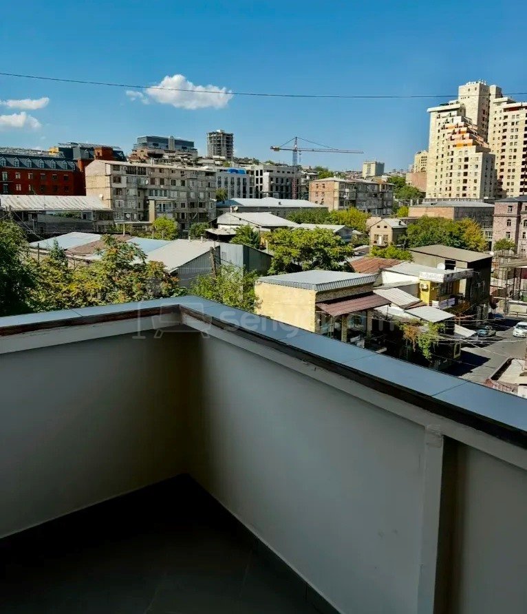 3 Սենյականոց Բնակարան, 75քմ, 4/14 հարկ, Կապիտալ Վերանորոգված