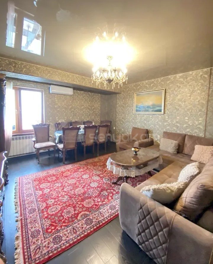 4 Սենյականոց Բնակարան, 80քմ, 11/14 հարկ, Պետական Վիճակում