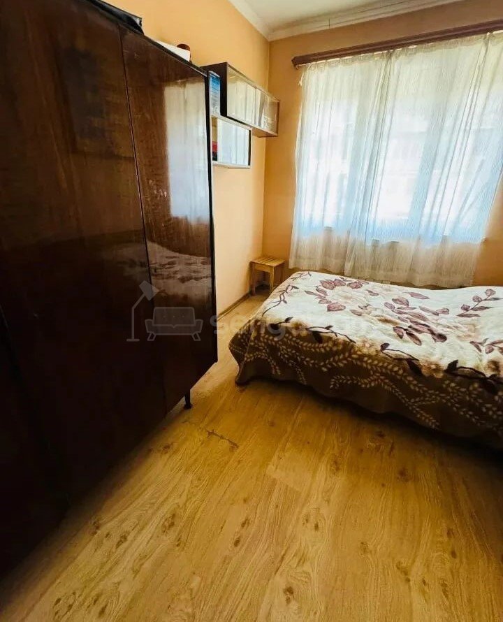 4 Սենյականոց Բնակարան Քարե Շենքում, 109քմ, 2/5 հարկ, Կապիտալ Վերանորոգված