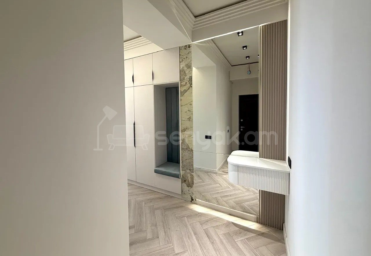 3 Սենյականոց Բնակարան Նորակառույցում, 80քմ, 4/14 հարկ, Դիզայներական Վերանորոգված