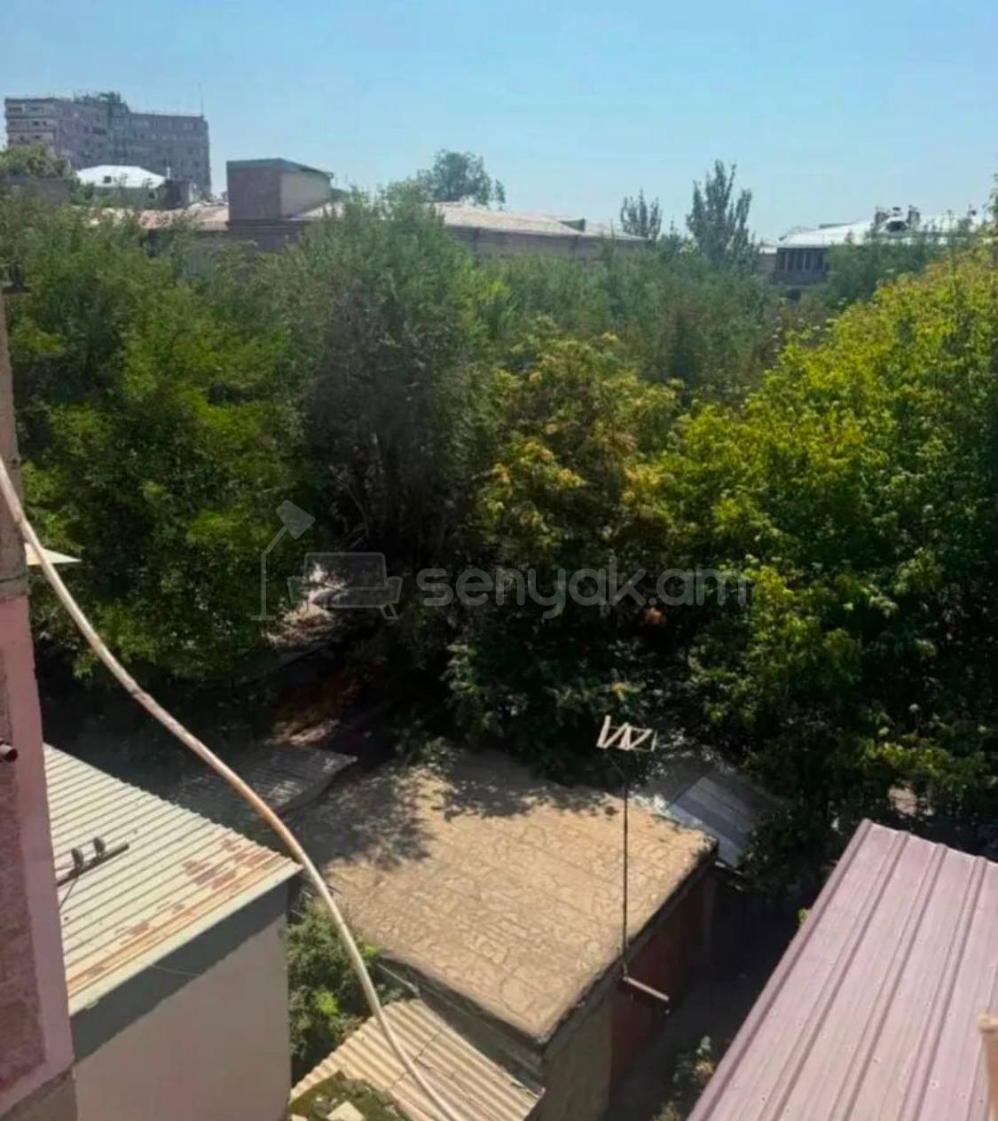 3 Սենյականոց Բնակարան Քարե Շենքում, 52քմ, 5/5 հարկ, Կոսմետիկ Վերանորոգված, Կահավորված, Արևկող