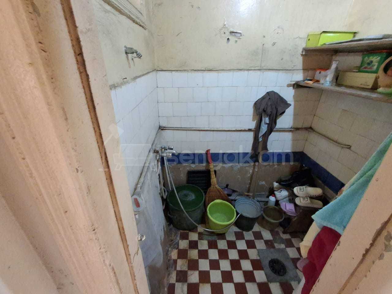 1 Սենյականոց Բնակարան Քարե Շենքում, 37քմ, 5/5 հարկ, Պետական Վիճակում