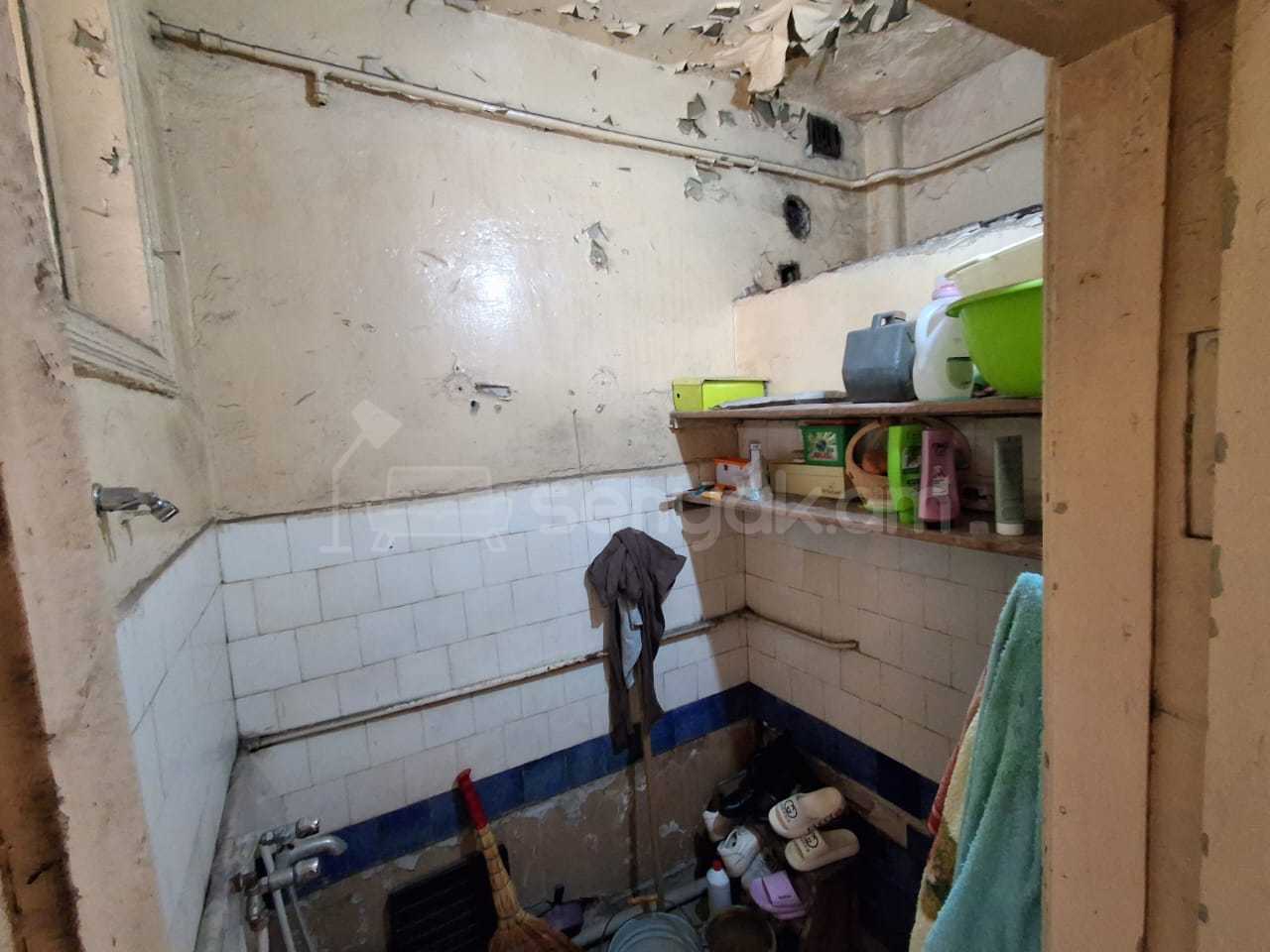 1 Սենյականոց Բնակարան Քարե Շենքում, 37քմ, 5/5 հարկ, Պետական Վիճակում