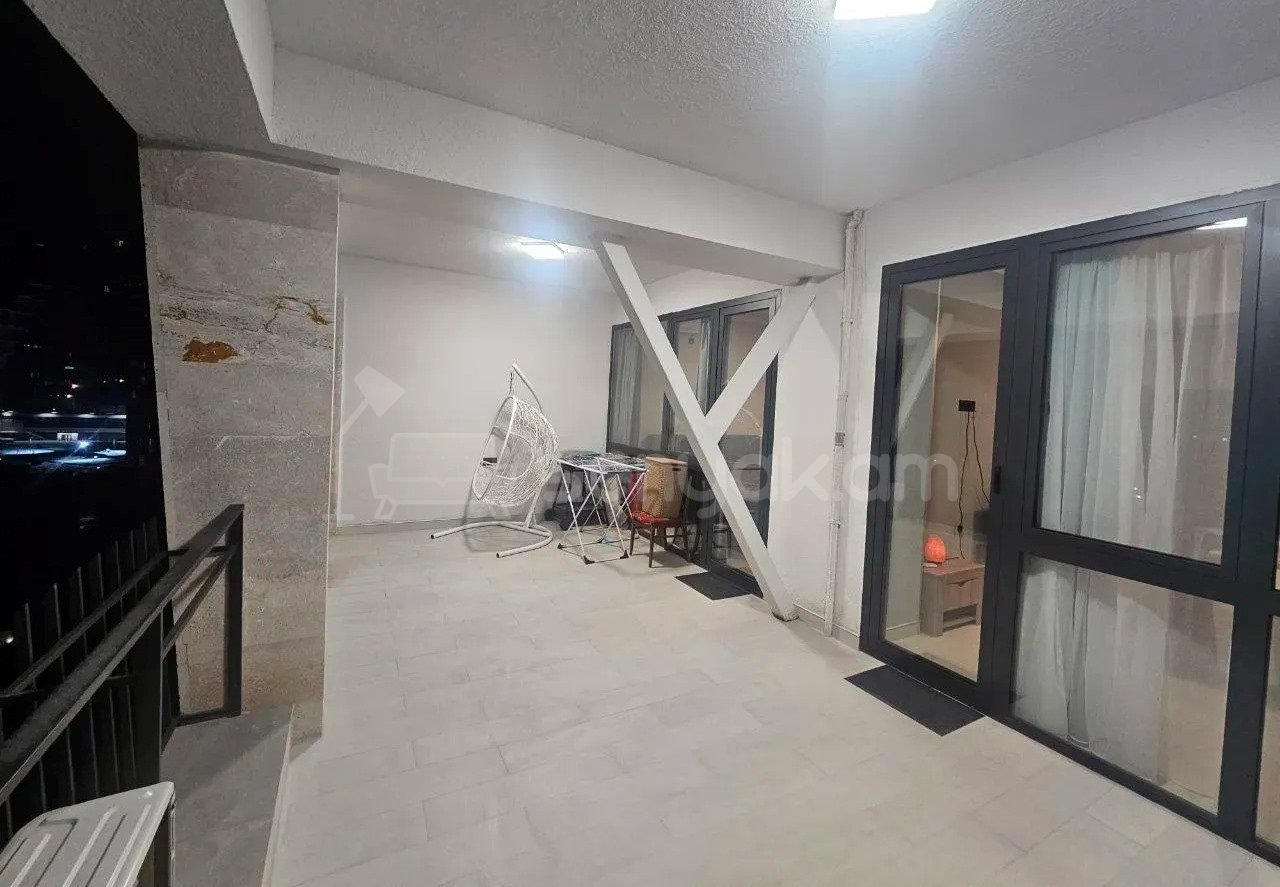 2 Սենյականոց Բնակարան Նորակառույցում, 84քմ, 10/18 հարկ, Կապիտալ Վերանորոգված