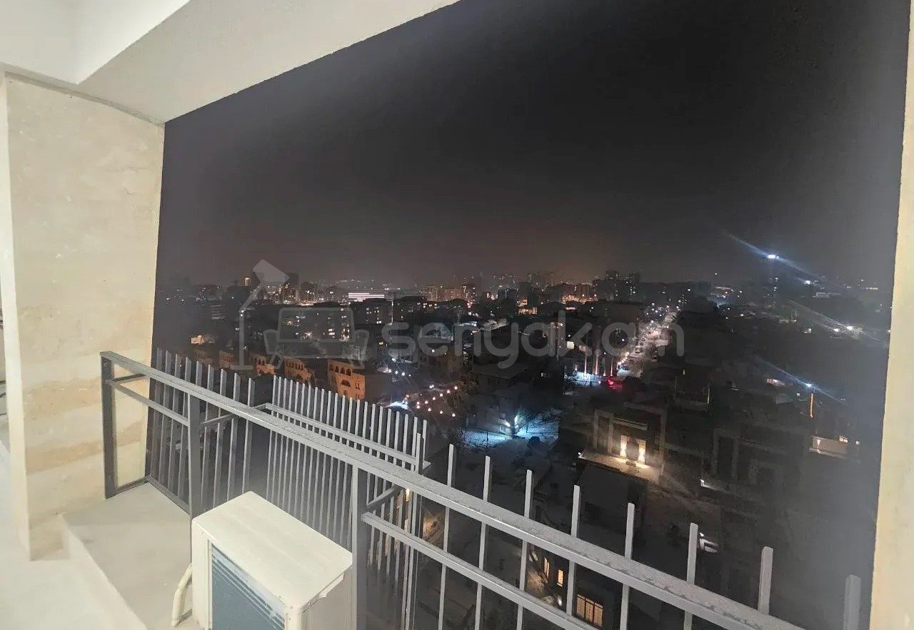 2 Սենյականոց Բնակարան Նորակառույցում, 84քմ, 10/18 հարկ, Կապիտալ Վերանորոգված