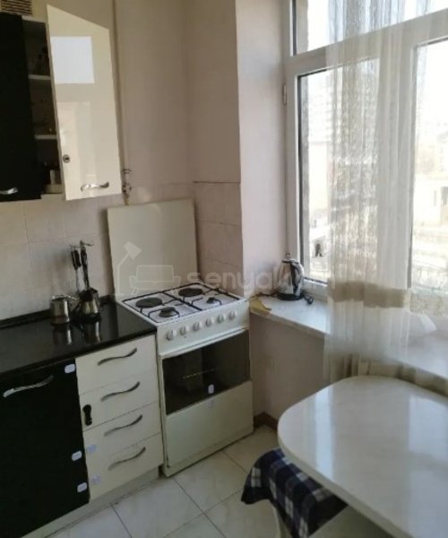 1 Սենյականոց Բնակարան Քարե Շենքում, 36քմ, 6/6 հարկ, Կոսմետիկ Վերանորոգված, Կահավորված, Արևկող