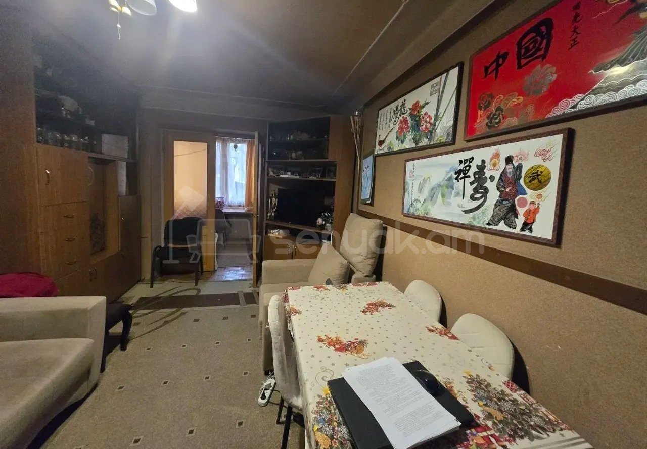 2 Սենյականոց Բնակարան Քարե Շենքում, 70քմ, 4/5 հարկ, Նորմալ Վիճակում