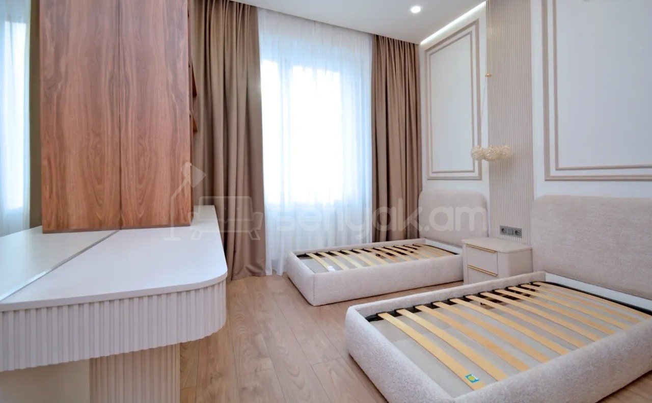 3 Սենյականոց Բնակարան Նորակառույցում, 90քմ, 11/20 հարկ, Դիզայներական Վերանորոգված