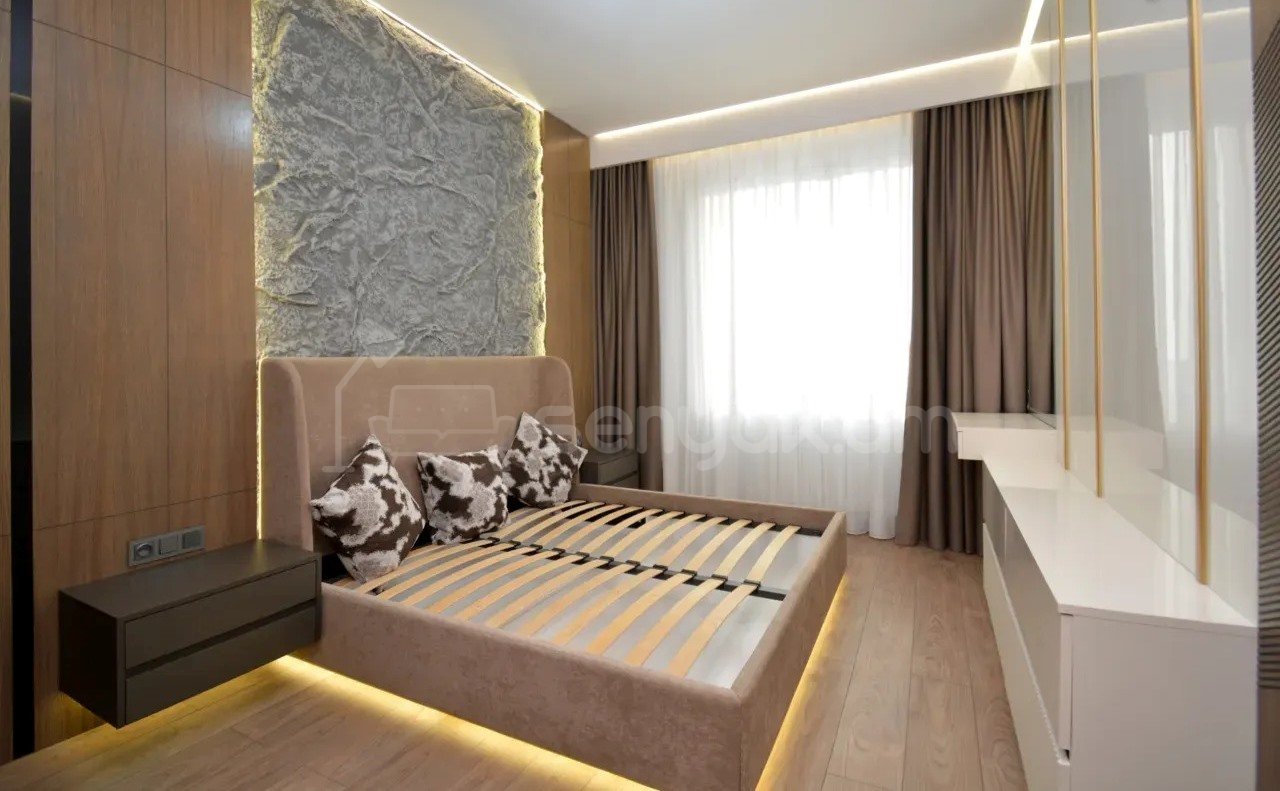 3 Սենյականոց Բնակարան Նորակառույցում, 90քմ, 11/20 հարկ, Դիզայներական Վերանորոգված