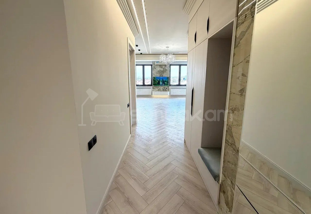 3 Սենյականոց Բնակարան Նորակառույցում, 80քմ, 4/14 հարկ, Կապիտալ Վերանորոգված