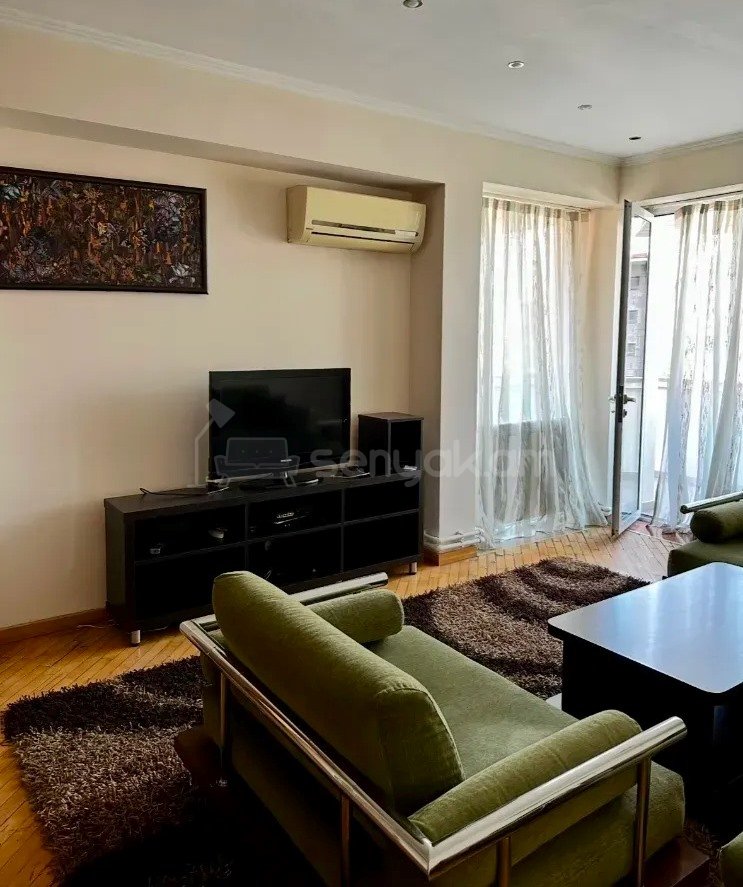 3 Սենյականոց Բնակարան, 75քմ, 4/14 հարկ, Նորմալ Վիճակում