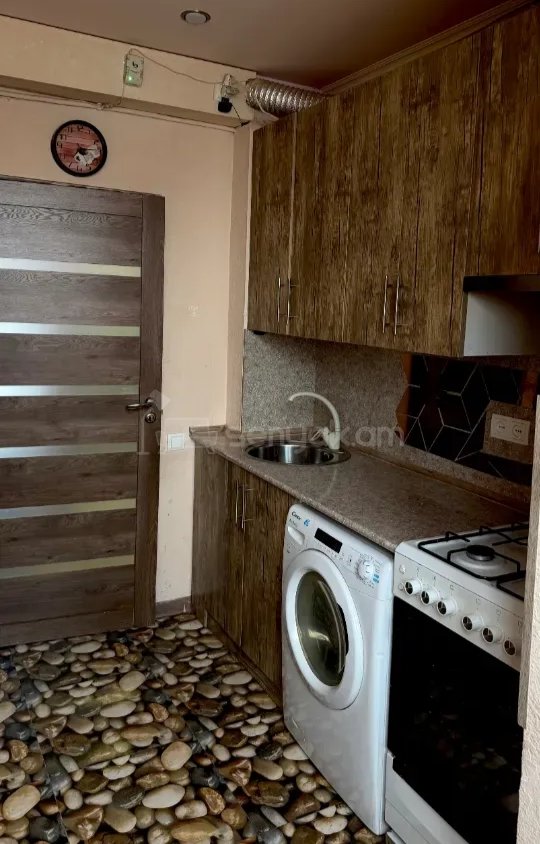 2 Սենյականոց Բնակարան, 56քմ, 3/5 հարկ, Նորմալ Վիճակում, Կահավորված