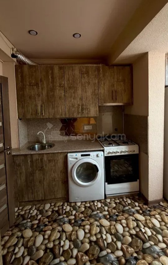 2 Սենյականոց Բնակարան, 56քմ, 3/5 հարկ, Նորմալ Վիճակում, Կահավորված