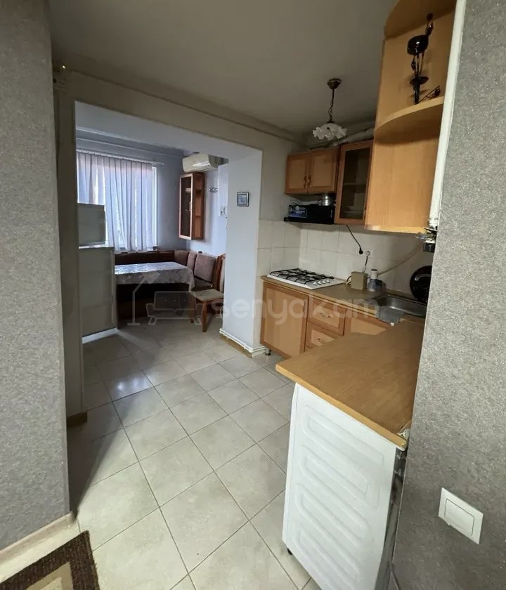 3 Սենյականոց Բնակարան Քարե Շենքում, 68քմ, 2/4 հարկ, Կապիտալ Վերանորոգված, Կահավորված