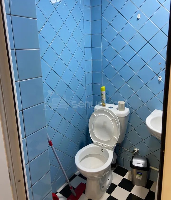 3 Սենյականոց Բնակարան Քարե Շենքում, 67քմ, 1/1 հարկ, Նորմալ Վիճակում, Կահավորված