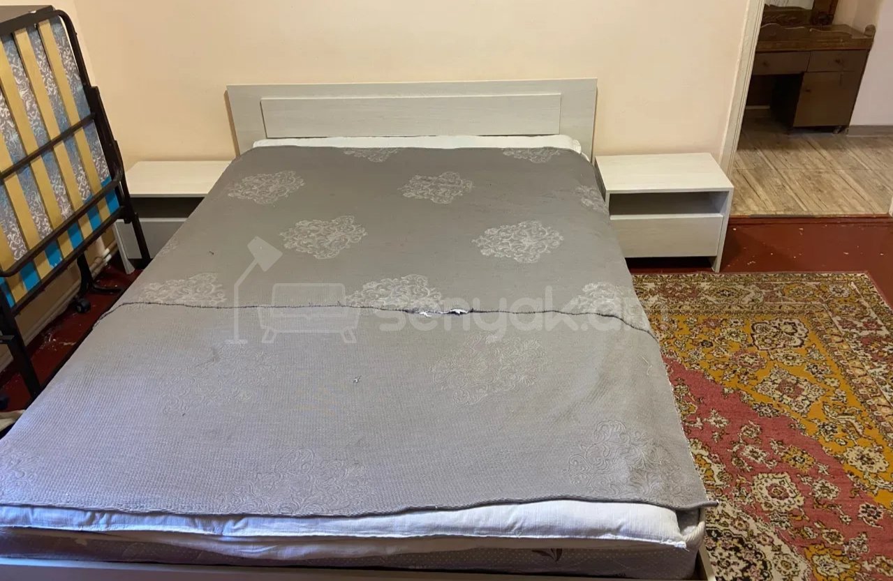 3 Սենյականոց Բնակարան Քարե Շենքում, 67քմ, 1/1 հարկ, Նորմալ Վիճակում, Կահավորված