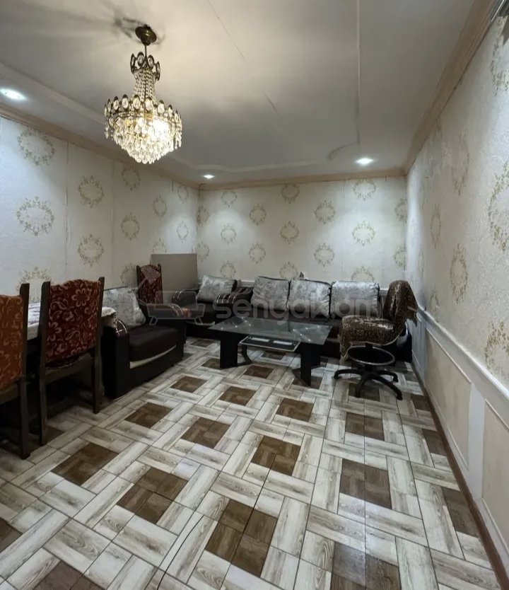 3 Սենյականոց Բնակարան Քարե Շենքում, 56քմ, 1/1 հարկ, Նորմալ Վիճակում, Կահավորված