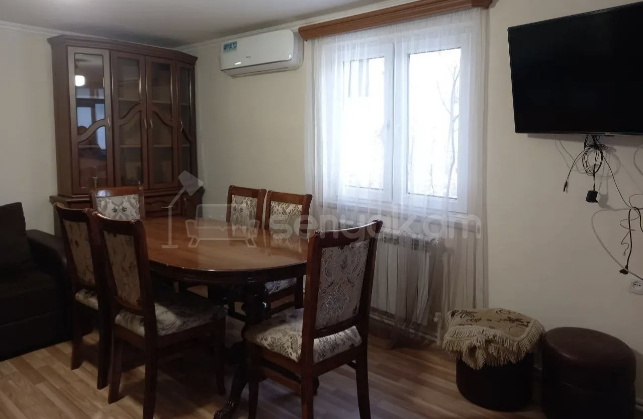 3 Սենյականոց Բնակարան Քարե Շենքում, 68քմ, 1/1 հարկ, Կապիտալ Վերանորոգված, Կահավորված, Արևկող