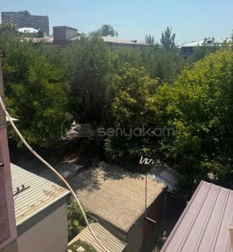 2 Սենյականոց Բնակարան Քարե Շենքում, 61քմ, 3/5 հարկ, Կապիտալ Վերանորոգված, Կահավորված, Արևկող