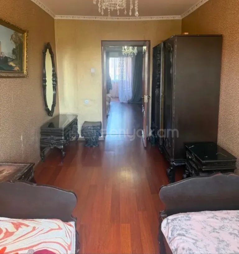 2 Սենյականոց Բնակարան Քարե Շենքում, 61քմ, 3/5 հարկ, Կապիտալ Վերանորոգված, Կահավորված, Արևկող