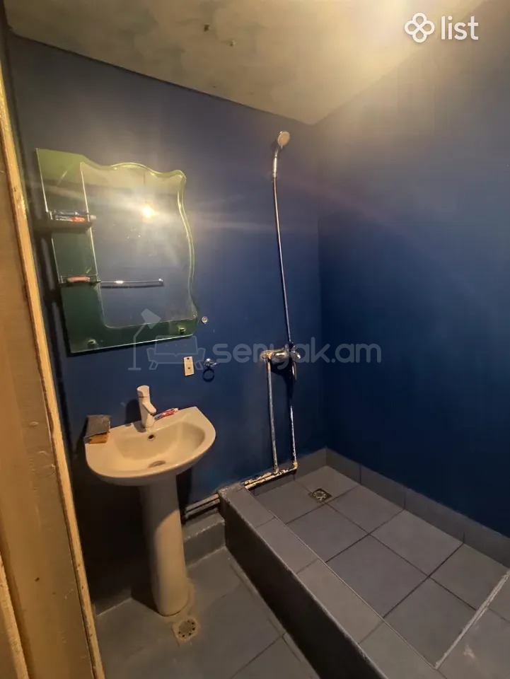 3 Սենյականոց Բնակարան, 72քմ, 5/9 հարկ, Նորմալ Վիճակում, Կահավորված, Արևկող