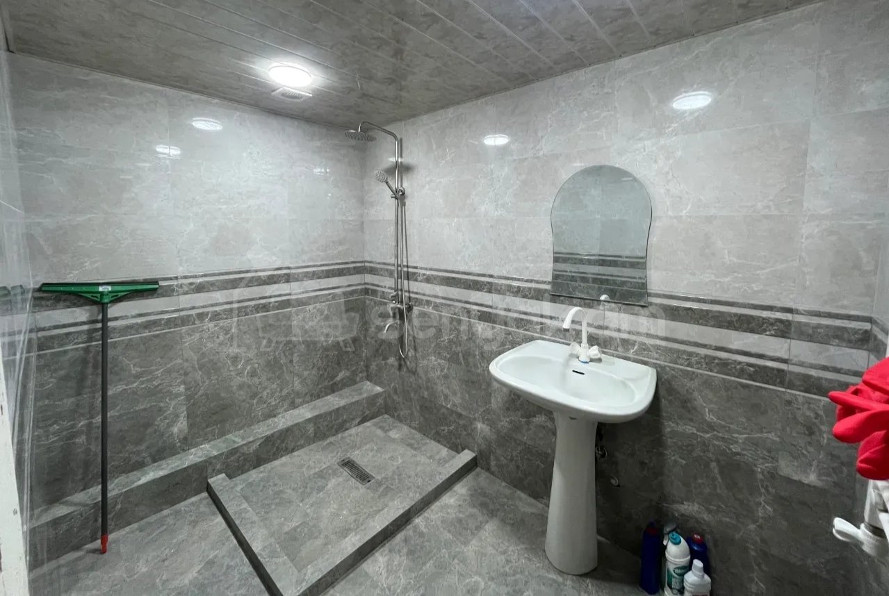 3 Սենյականոց Բնակարան, 76քմ, 5/9 հարկ, Նորմալ Վիճակում, Կահավորված, Արևկող