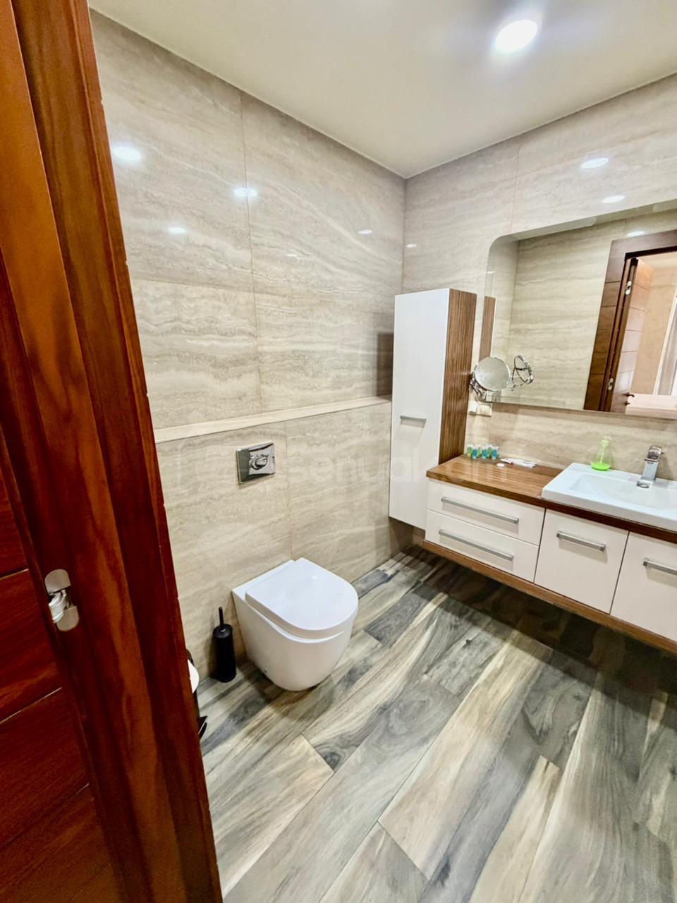 4 Սենյականոց Բնակարան Նորակառույցում, 115քմ, 11/15 հարկ, Դիզայներական Վերանորոգված