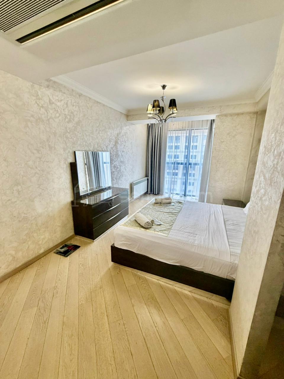 4 Սենյականոց Բնակարան Նորակառույցում, 115քմ, 11/15 հարկ, Դիզայներական Վերանորոգված