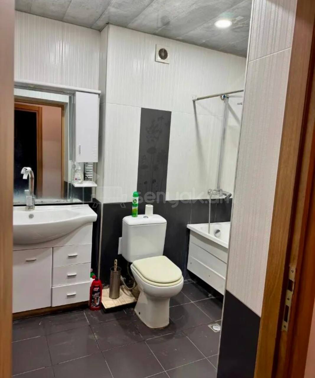 3 Սենյականոց Բնակարան, 71քմ, 5/9 հարկ, Կապիտալ Վերանորոգված, Կահավորված, Արևկող