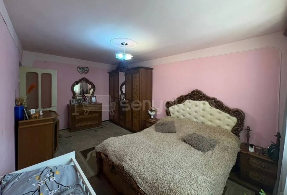 2 Սենյականոց Բնակարան Քարե Շենքում, 51քմ, 2/5 հարկ, Կոսմետիկ Վերանորոգված