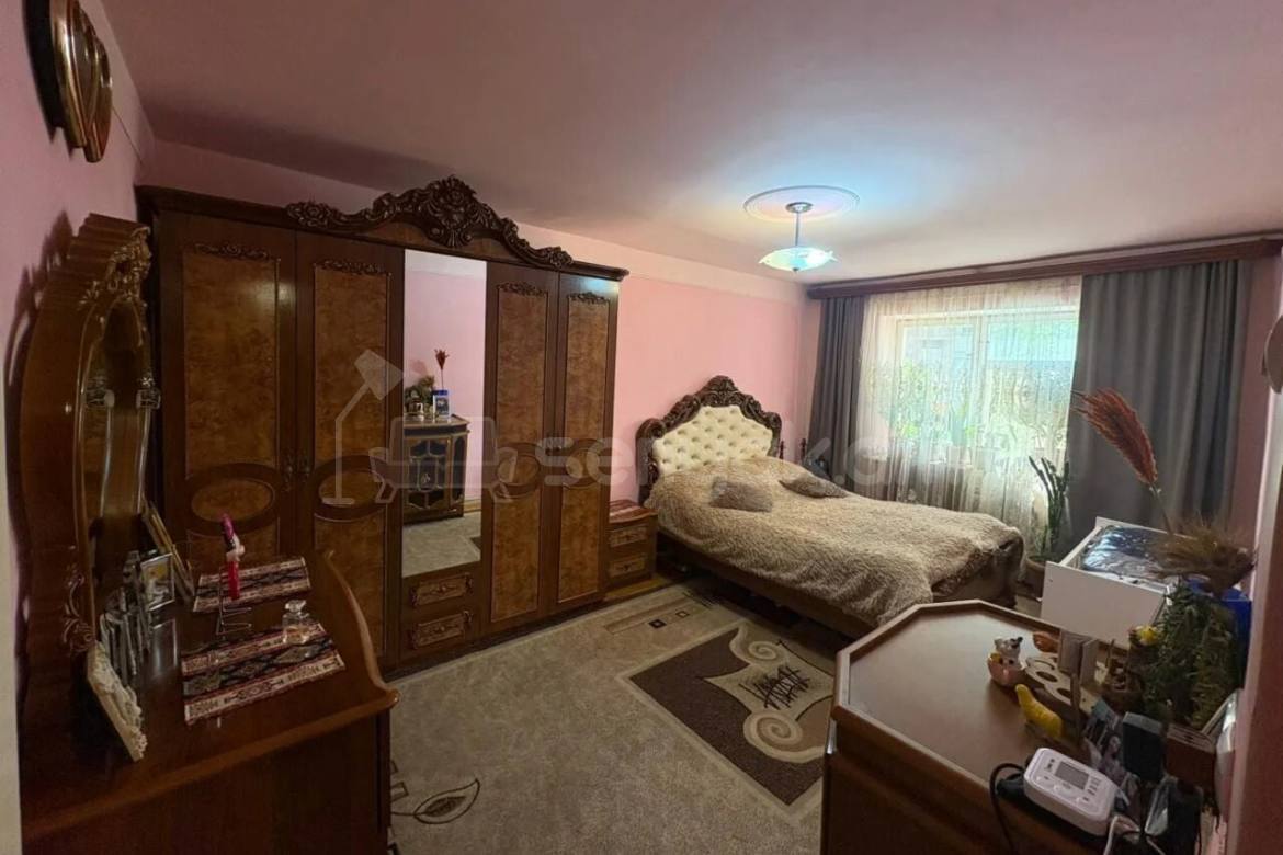 2 Սենյականոց Բնակարան Քարե Շենքում, 51քմ, 2/5 հարկ, Կոսմետիկ Վերանորոգված