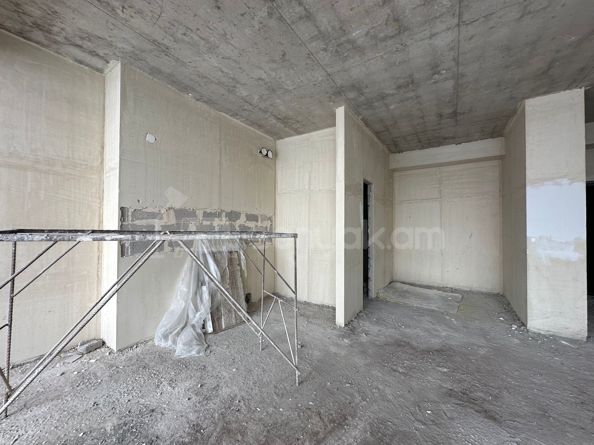 1 Սենյականոց Բնակարան Նորակառույցում, 41քմ, 11/15 հարկ, Զրոյական Վիճակում