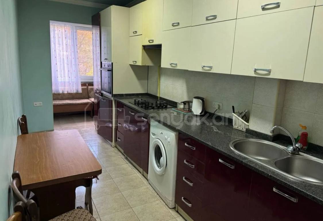 3 Սենյականոց Բնակարան, 96քմ, 2/9 հարկ, Կապիտալ Վերանորոգված