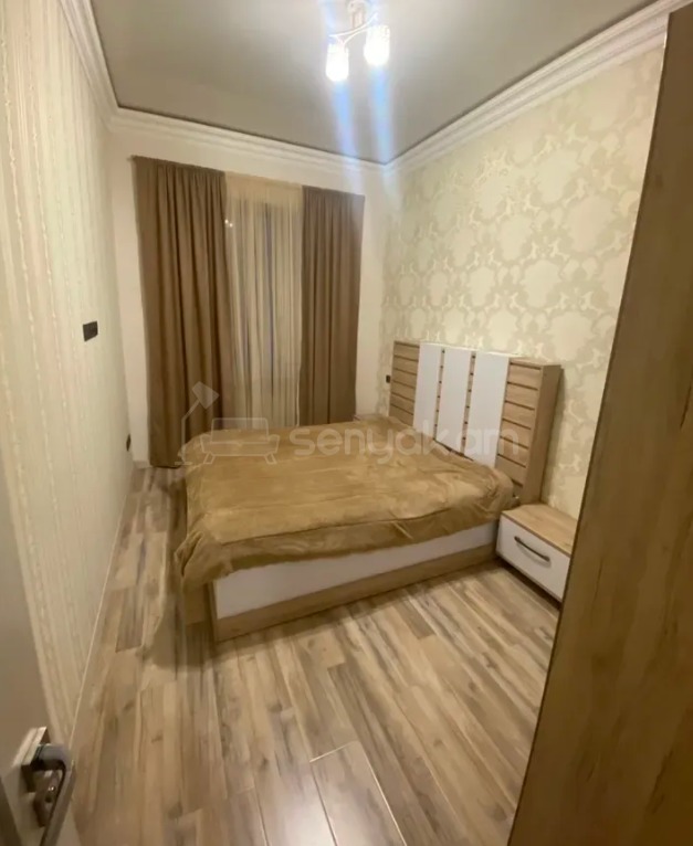 2 Սենյականոց Բնակարան Քարե Շենքում, 70քմ, 4/5 հարկ, Կապիտալ Վերանորոգված, Կահավորված