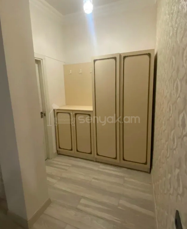 2 Սենյականոց Բնակարան Քարե Շենքում, 70քմ, 4/5 հարկ, Կապիտալ Վերանորոգված, Կահավորված