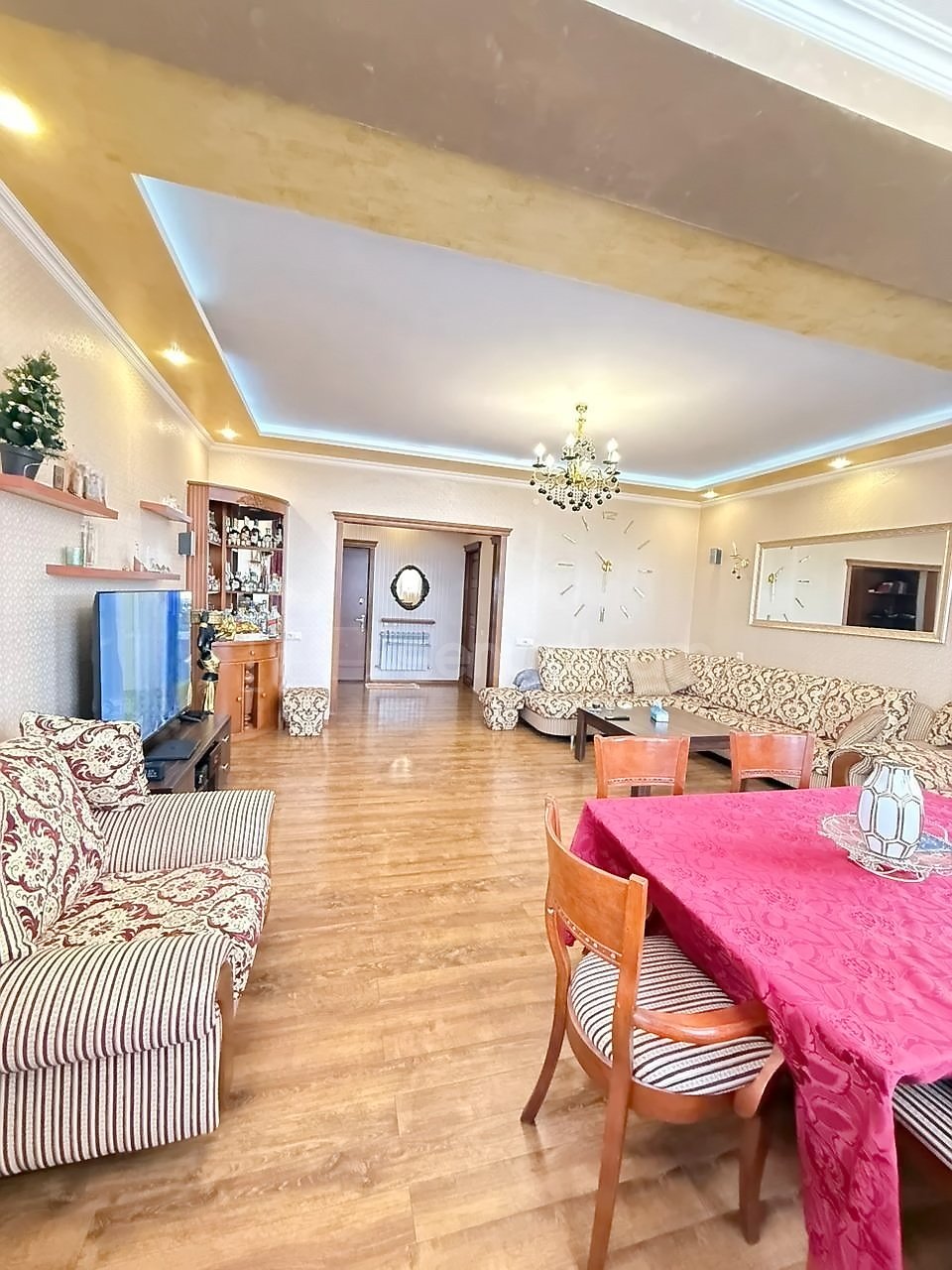 4 Սենյականոց Բնակարան Նորակառույցում, 118քմ, 4/4 հարկ, Կապիտալ Վերանորոգված, Կահավորված, Արևկող