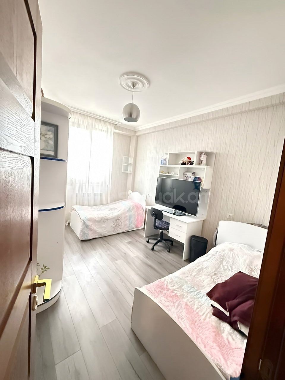 4 Սենյականոց Բնակարան Նորակառույցում, 118քմ, 4/4 հարկ, Կապիտալ Վերանորոգված, Կահավորված, Արևկող