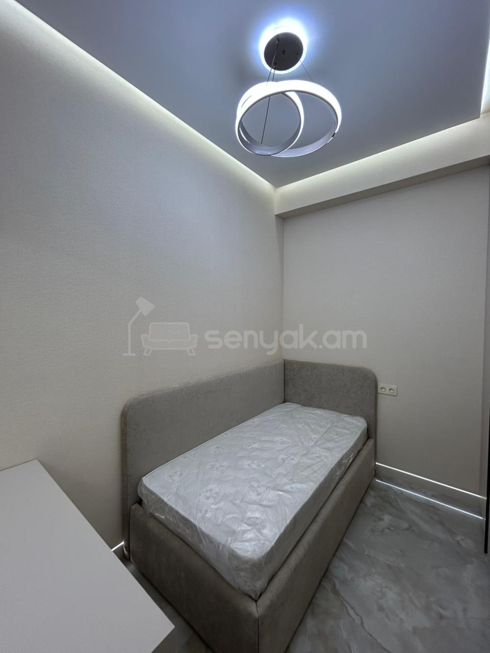 3 Սենյականոց Բնակարան Նորակառույցում, 72քմ, 10/18 հարկ, Դիզայներական Վերանորոգված