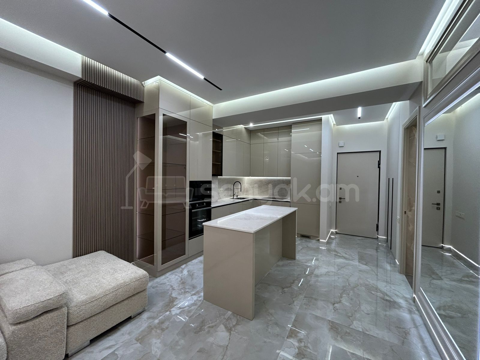 3 Սենյականոց Բնակարան Նորակառույցում, 72քմ, 10/18 հարկ, Դիզայներական Վերանորոգված