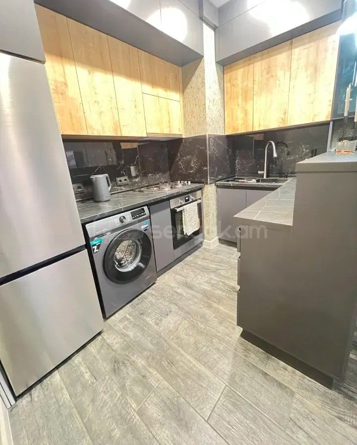 2 Սենյականոց Բնակարան Նորակառույցում, 60քմ, 13/14 հարկ, Կապիտալ Վերանորոգված, Կահավորված, Արևկող