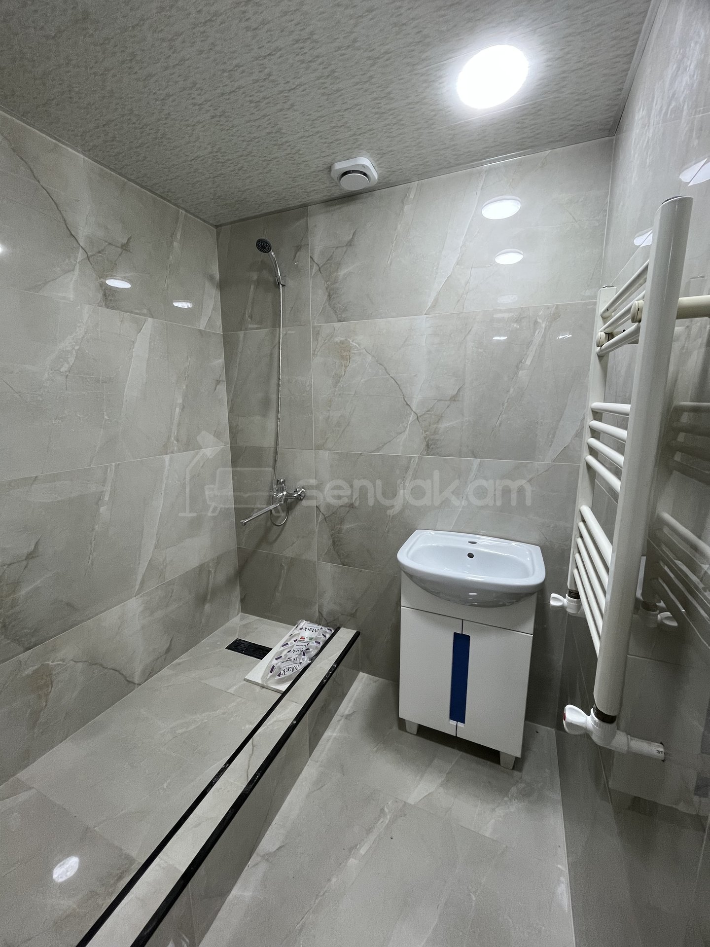 2 Սենյականոց Բնակարան, 43քմ, 4/9 հարկ, Կապիտալ Վերանորոգված