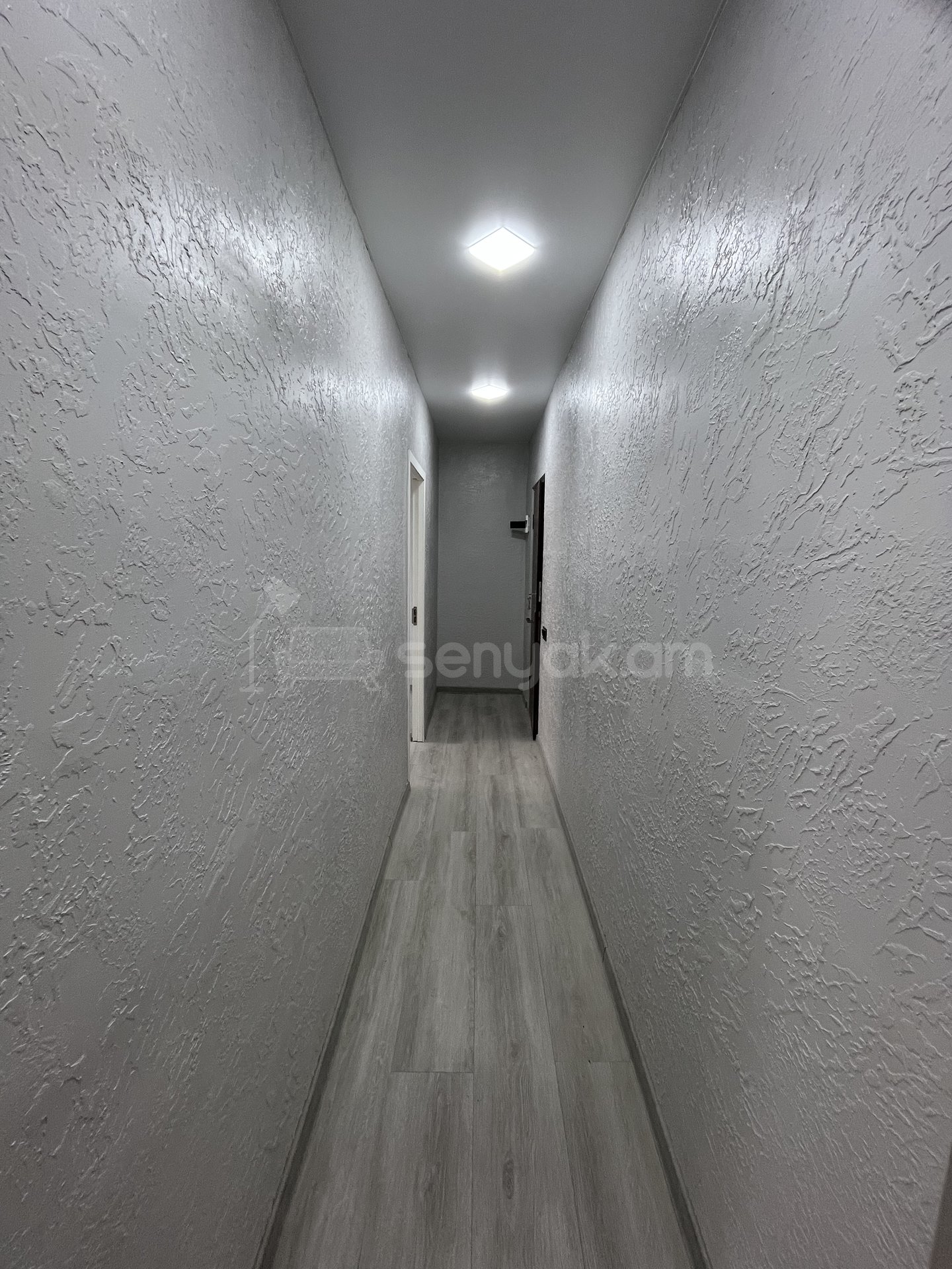 2 Սենյականոց Բնակարան, 43քմ, 4/9 հարկ, Կապիտալ Վերանորոգված